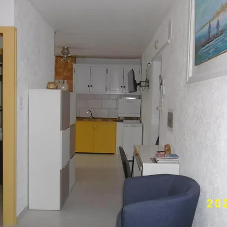 Rez De Chaussee Climatise Dans