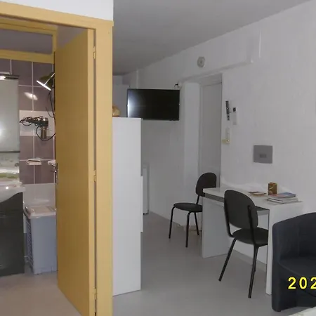 Appartement Rez De Chaussée Climatisé Dans