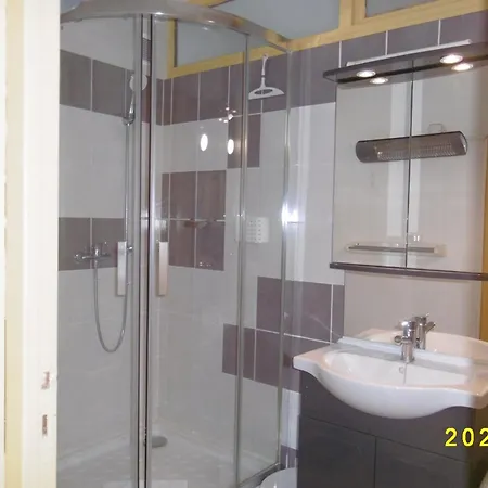 Appartement Rez De Chaussée Climatisé Dans *